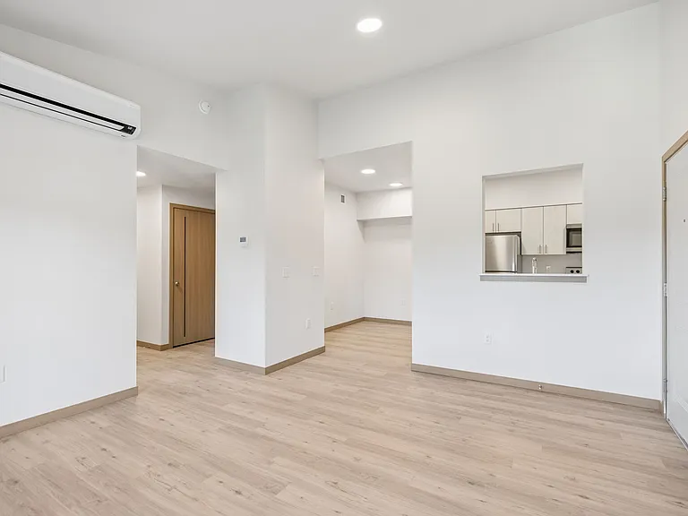 Lansdale Pointe Apartments — Photo 11