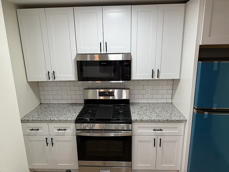 5116 Folsom St — Photo 9