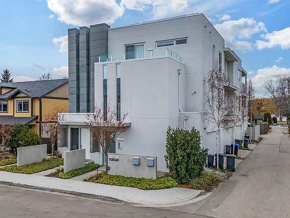 2nd image of 2630 Bath St #201