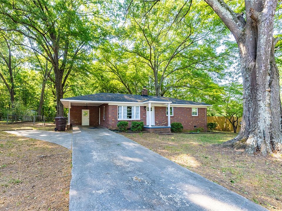 1st image of 308 Buchanan Cir