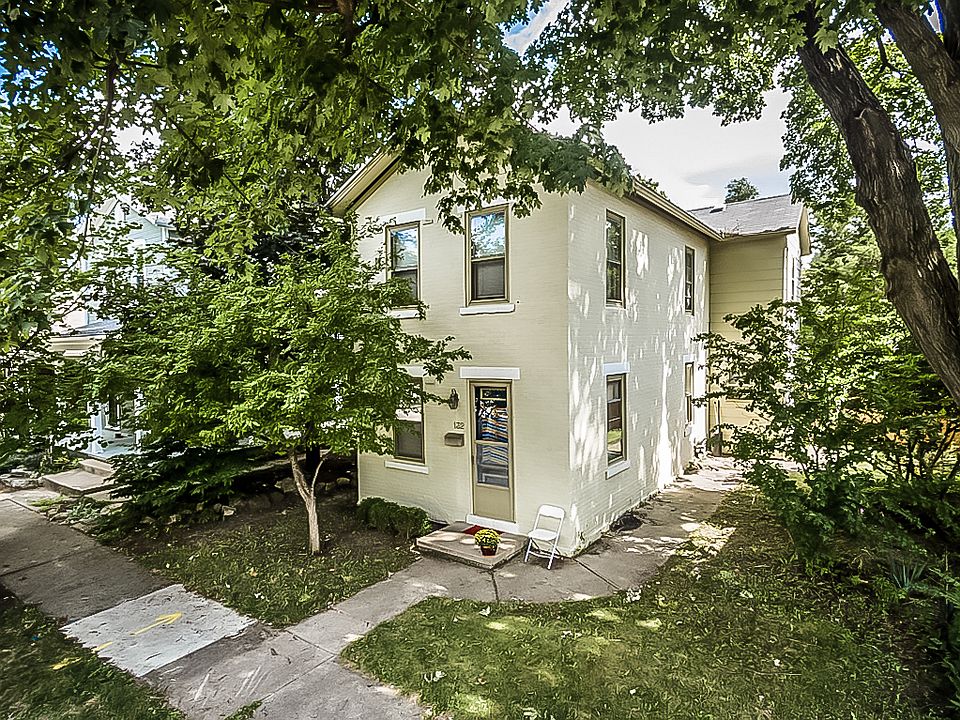 1st image of 132 La Belle St