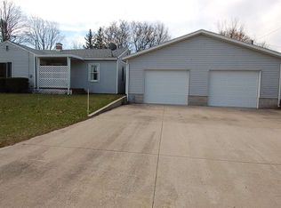 202 S Pine St, Marion, MI