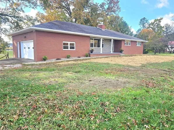 56 Carson Ln, Little Hocking, OH 45742