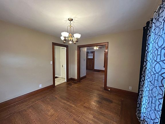 5th image of 4546 Leo St