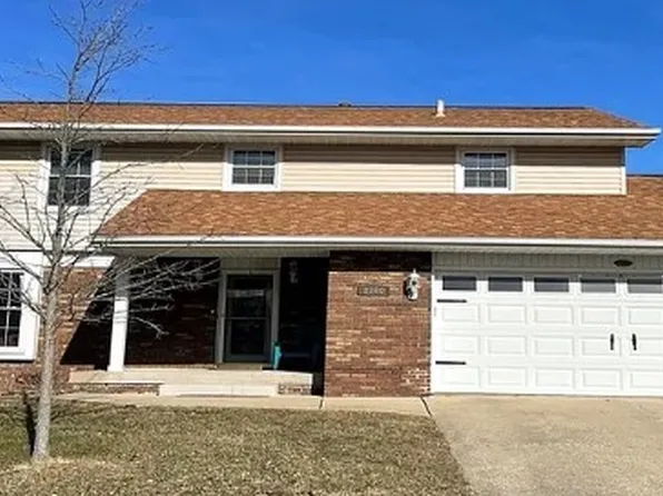 3960 Northbrook Dr, Decatur, IL 62526