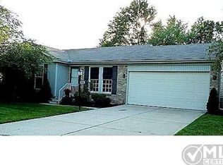 1464 Hampshire Dr, Canton, MI 48188