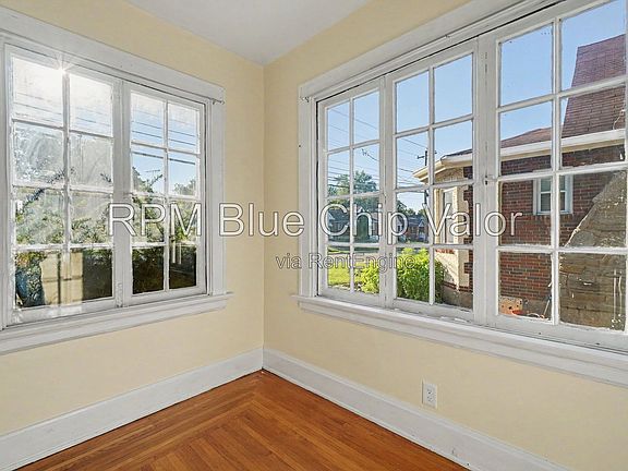 5th image of 6735 Plainfield Rd