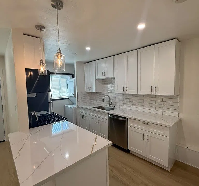 3741-45 Herman Ave #3741
