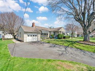 78 Woodmere Rd, Newington, CT 06111