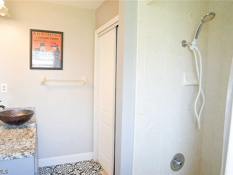 114 Greenwood Ave — Photo 28