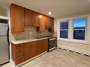 363 W 261st St #4, Bronx, NY 10471