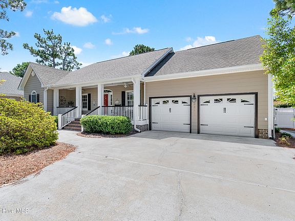5th image of 3381 St James Drive
