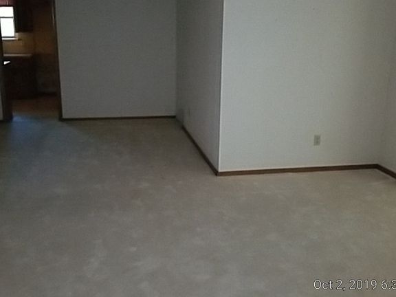 4th image of 409 Curts Dr