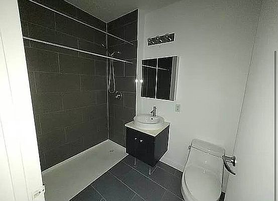 5th image of 172 Noll St #2