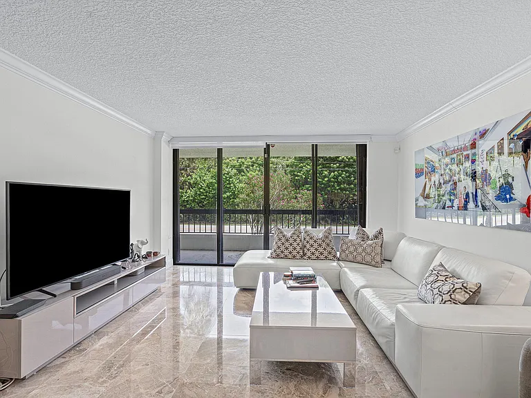 277 N Ocean Blvd #1040 — Photo 11