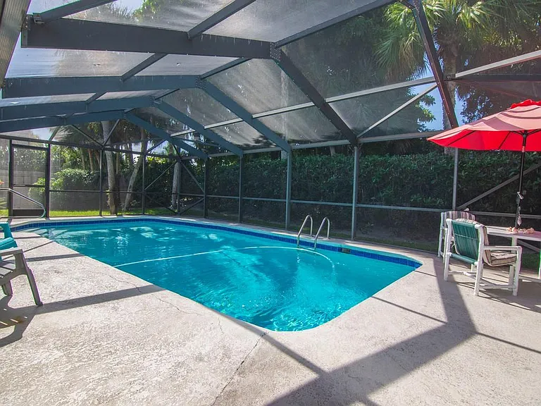 1045 Clipper Rd — Photo 35