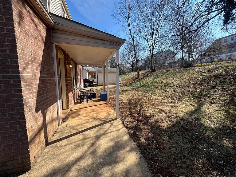 107 Steele Ave — Photo 24