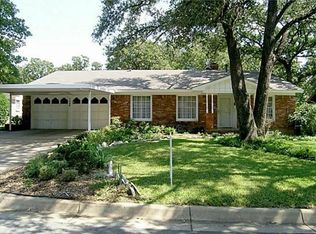 1529 Mims St, Fort Worth, TX 76112