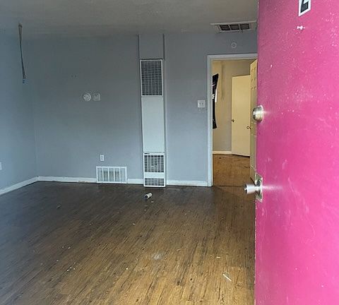 2nd image of 400 Georgia St SE APT C