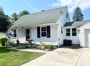 880 Burr Rd, Wauseon, OH 43567