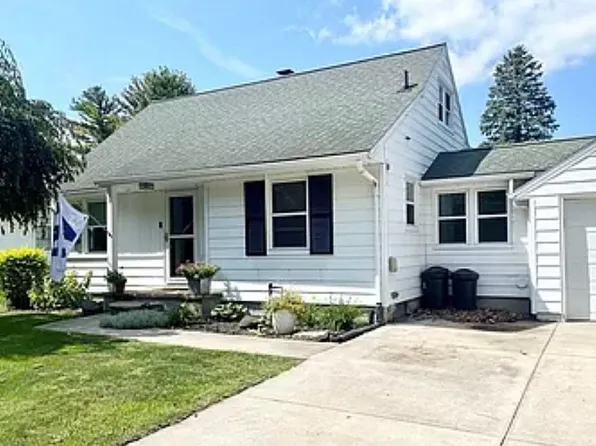 880 Burr Rd, Wauseon, OH 43567