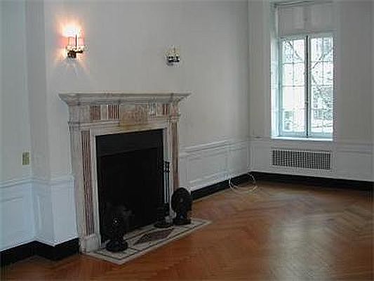 1st image of 18 E 67th St #1A