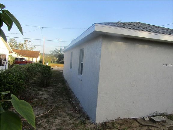 3rd image of 811 Avenue A
