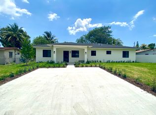 8515 NW 32nd Ct, Miami, FL 33147