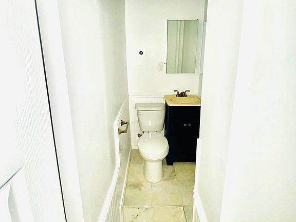 4th image of 319 E 91st St #10