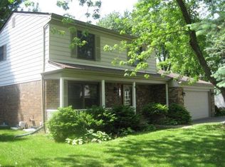 2876 Armstrong Dr, Lake Orion, MI