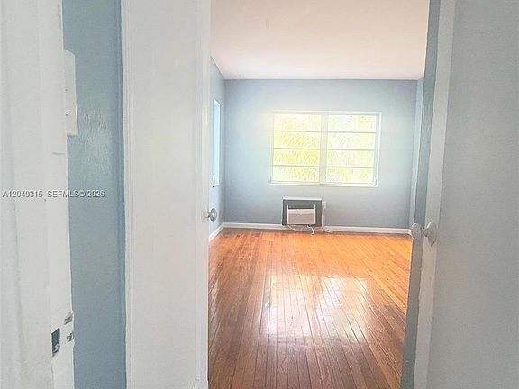 3rd image of 1730 Marseille Dr