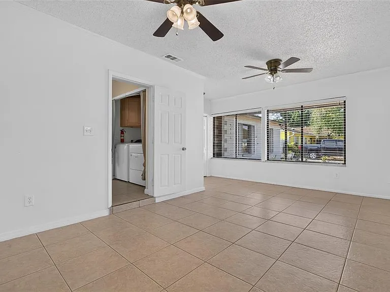 6411 Santa Monica Dr — Photo 5