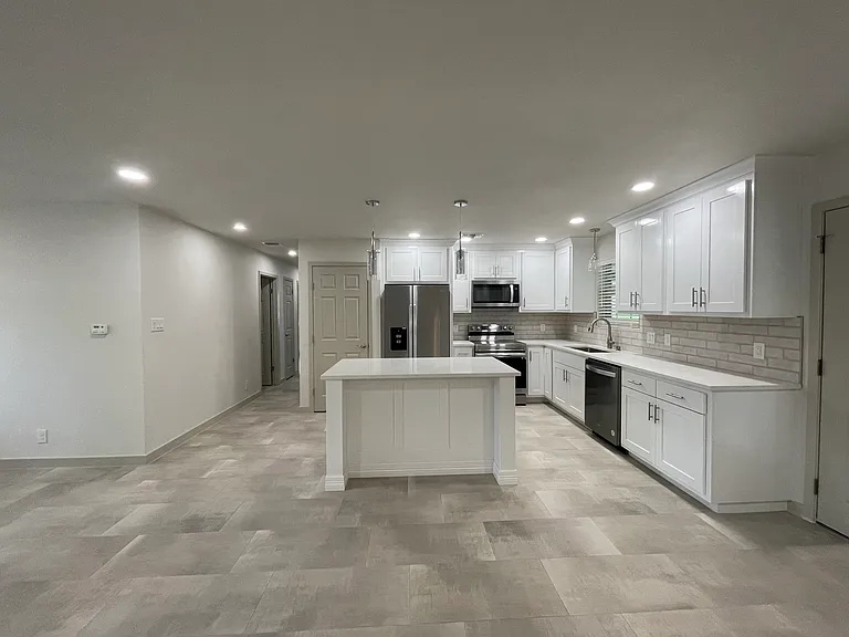 109 Green Meadows Blvd — Photo 7