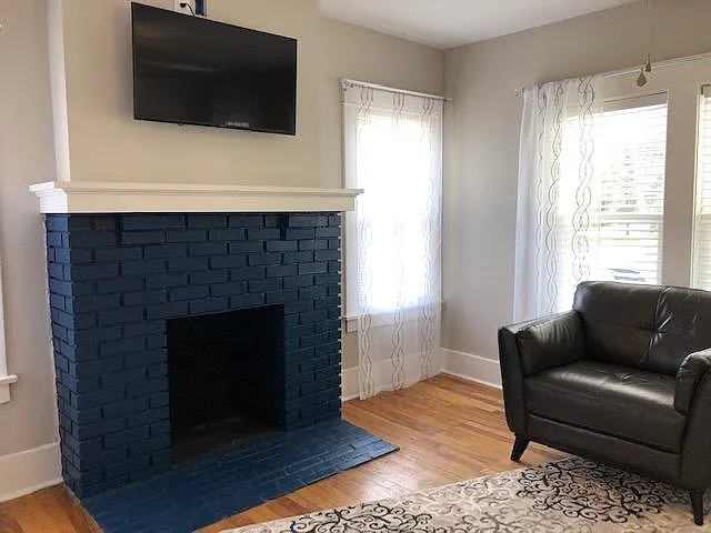 407 Calvert Ave — Photo 4