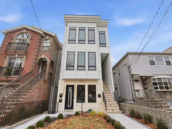 221 Columbia Avenue image 1 of 41