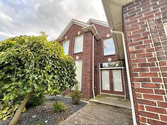 3rd image of 1245 Lyoness Ct