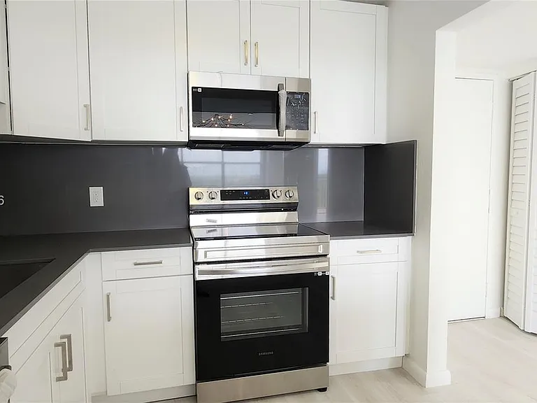 1200 NE Miami Gardens Dr #1005W — Photo 28