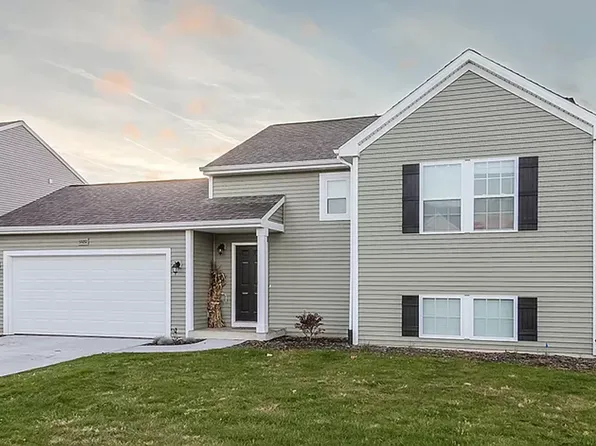 16530 Bedington Dr, Linden, MI 48451