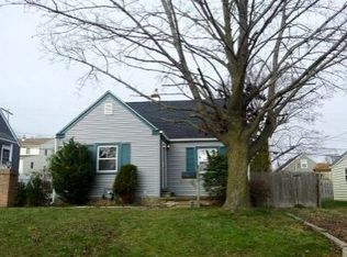 31 Green Ln, Aston, PA 19014