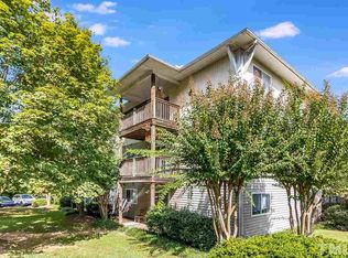 303 Smith Level Rd APT A32, Chapel Hill, NC 27516