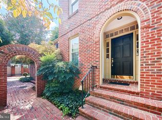 651 S Columbus St, Alexandria, VA