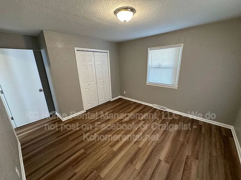 515 S Forest Ave — Photo 15