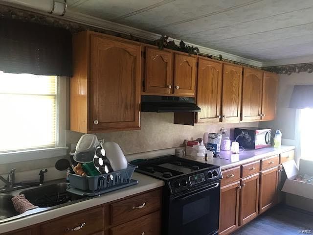 2nd image of 16889 New Bremen Rd