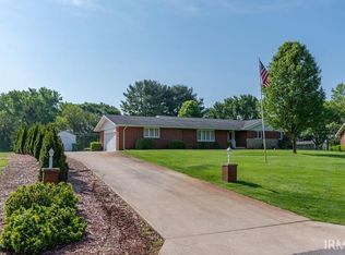 21702 Carriage Dr, South Bend, IN 46614