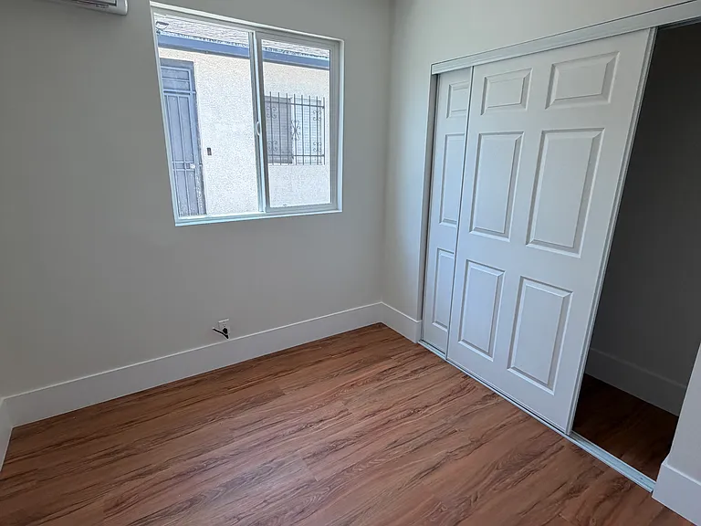 8640 Baring Cross St — Photo 8
