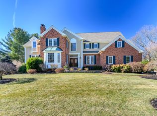 9 Orchard Ln, Lexington, MA 02420