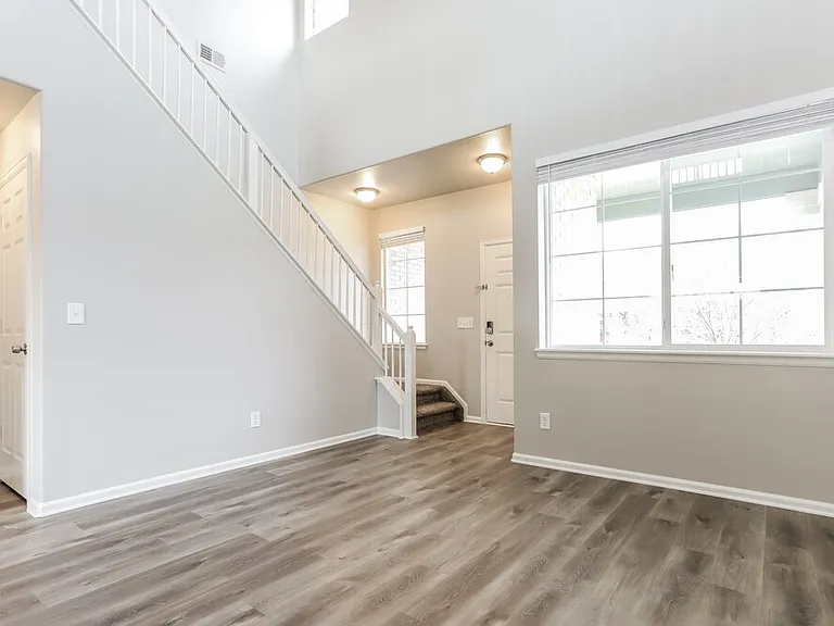 1162 S Fultondale Cir — Photo 6