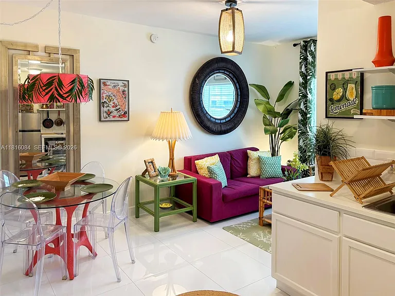 335 Ocean Dr #114 — Photo 1