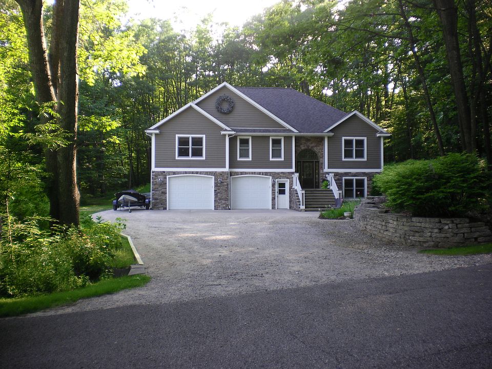 1st image of 6364 Berkshire Ln