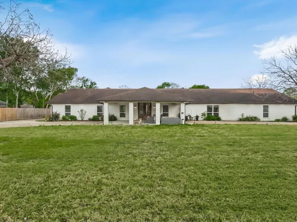 8800 Brae Acres Rd, Houston, TX 77074